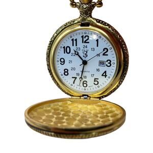 V S Quartz Pocket Watch with Date Time Chain and Belt Clip Beautiful 3d Eagle